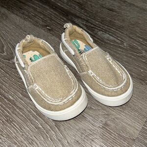 Toddler shoes